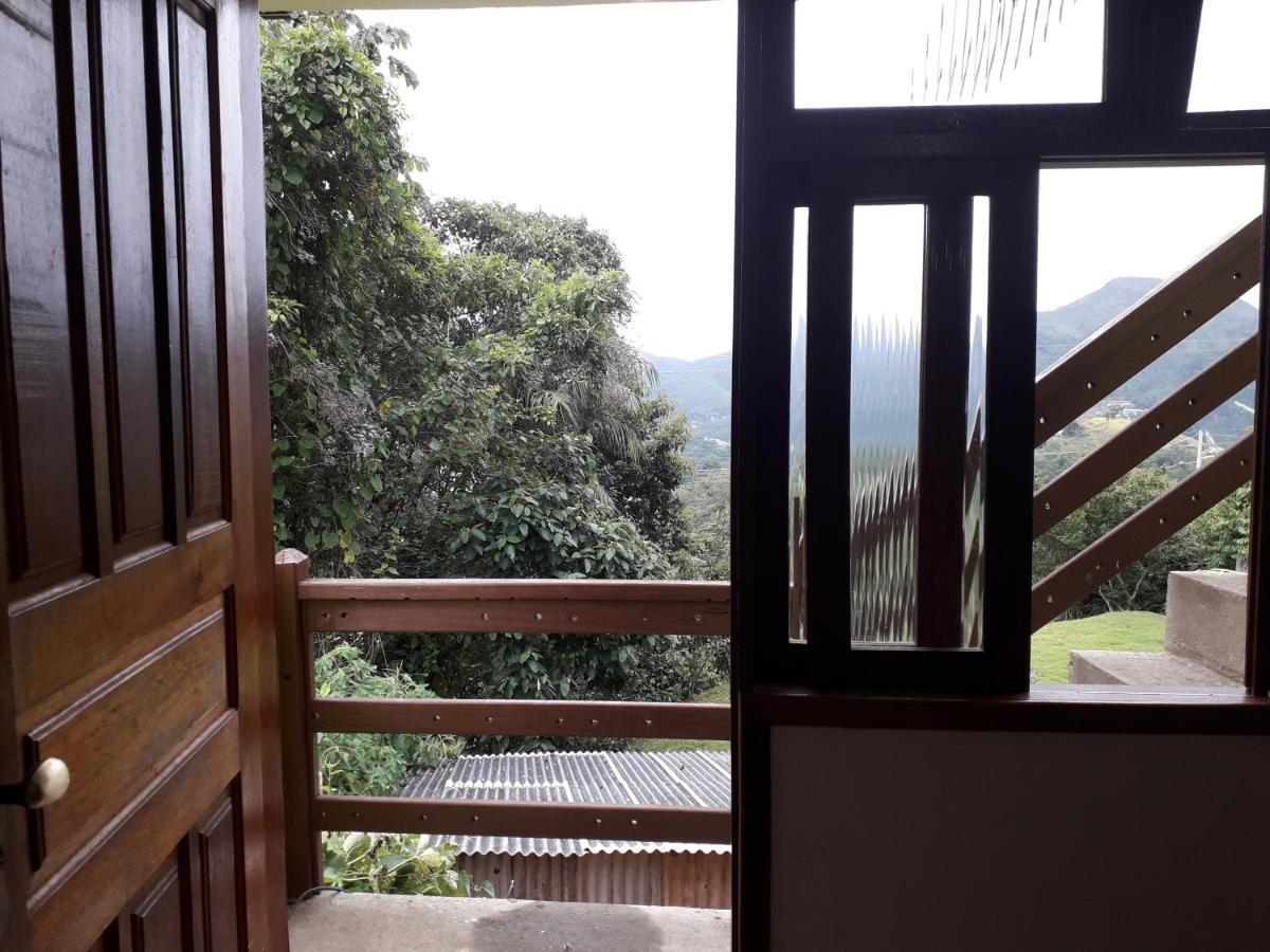 Casa Aconchegante Com Linda Vista A 5 Min Do Centro Villa Nova Friburgo Eksteriør billede